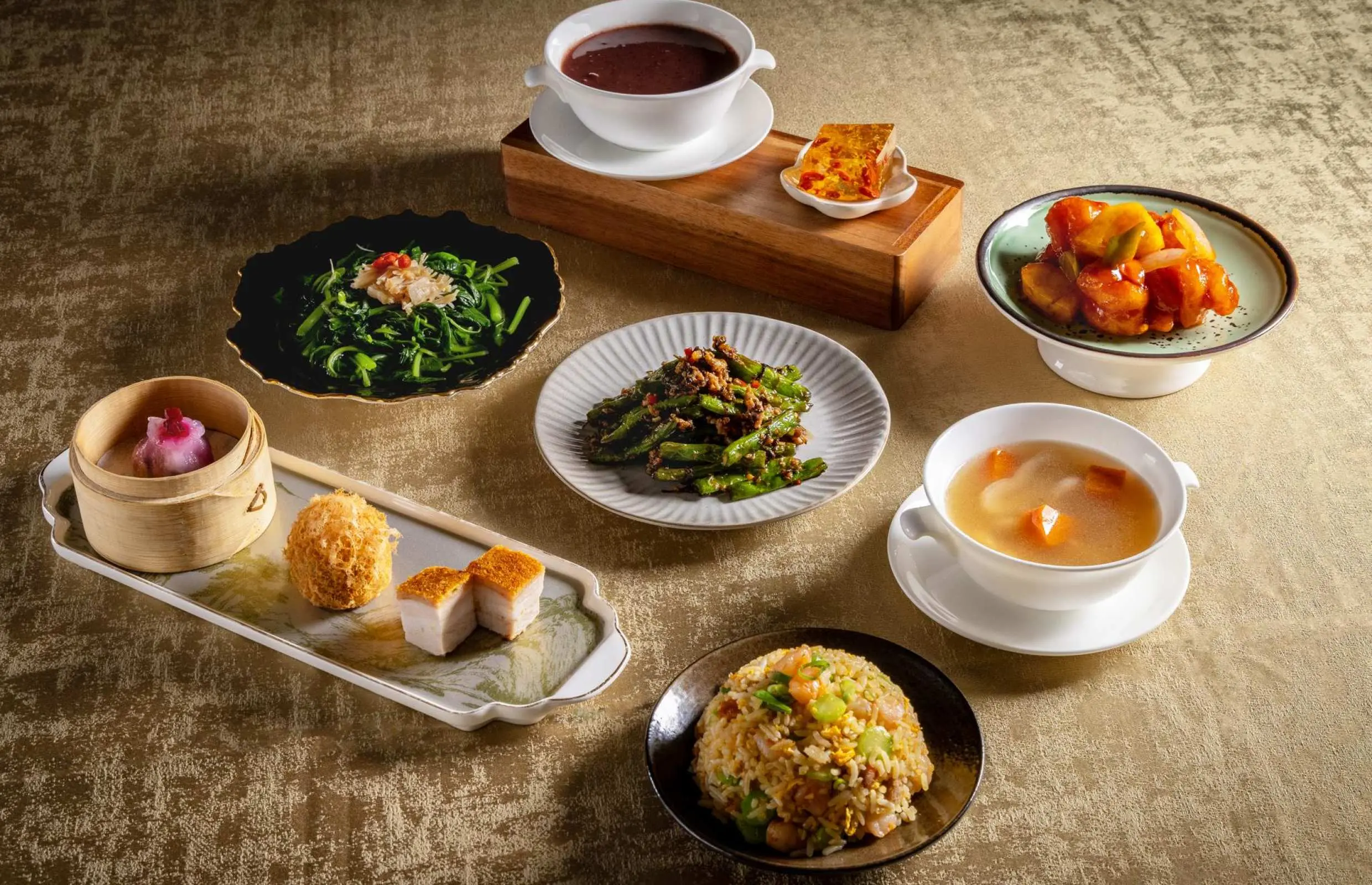 灣仔｜合和酒店｜合和軒｜低至五二折｜合和珍味套餐｜合和軒家常菜晚市套餐｜招牌合和軒黑毛豬叉燒｜免開瓶費｜免私人包廂最低消費｜消費滿指定金額可享免費泊車｜酒店中菜優惠2026
