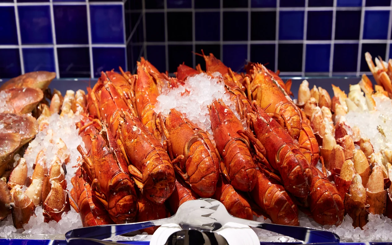 自助山 (香港) The Grand Buffet (Hong Kong)｜自助午餐、自助晚餐｜360°旋轉餐廳